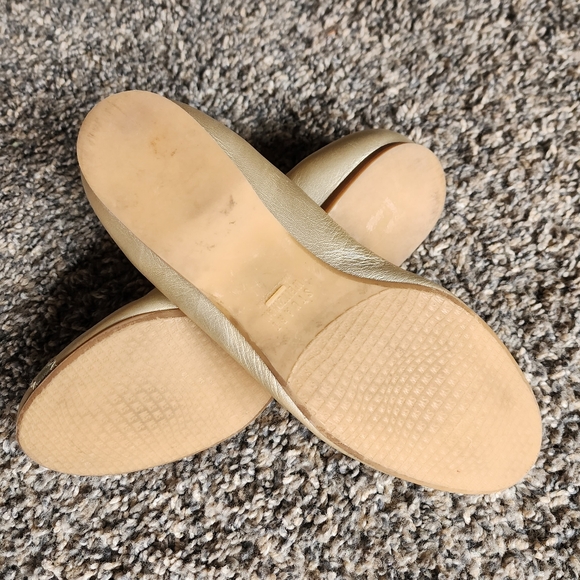 Stuart Weitzman Giveable Metallic Ballet Flats 7 1/5M - Picture 2 of 8